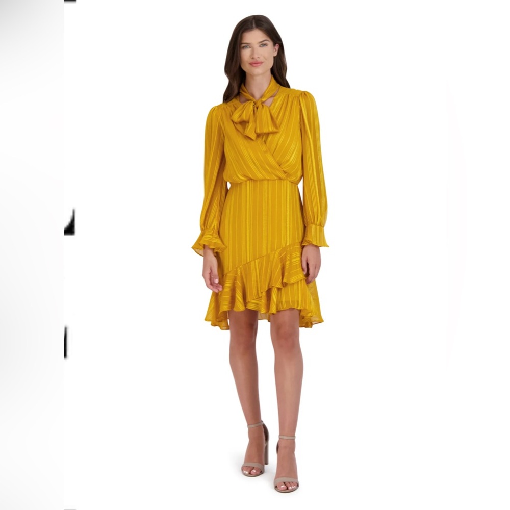 Julia Jordan size 2 Vibrant Yellow Long Sleeve Dress with tie NWT